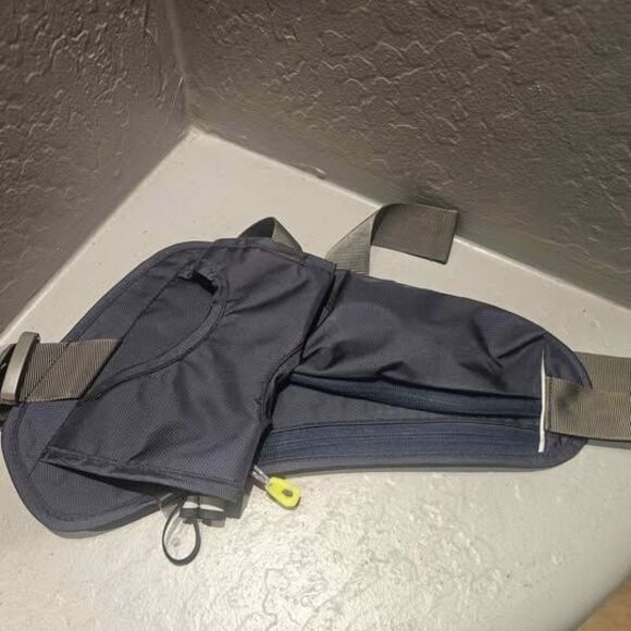 Sport Hydration Pack Running Belt - Picture 1 of 7